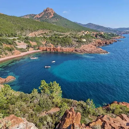 Vue Exceptionnelle Sur La Et Le Cap Esterel Saint-Raphaël