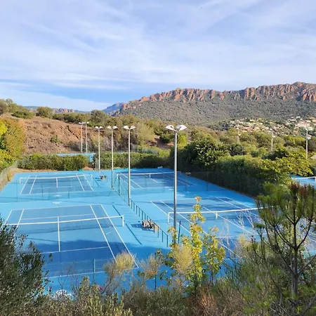 Апартаменты Vue Exceptionnelle Sur La Et Le Cap Esterel