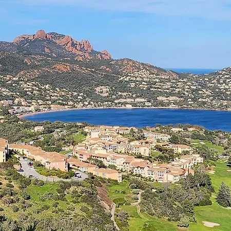 Vue Exceptionnelle Sur La Et Le Cap Esterel Apartament