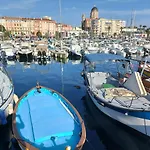 Vue Exceptionnelle Sur La Et Le Cap Esterel شقة