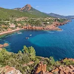 Vue Exceptionnelle Sur La Et Le Cap Esterel Saint-Raphaël