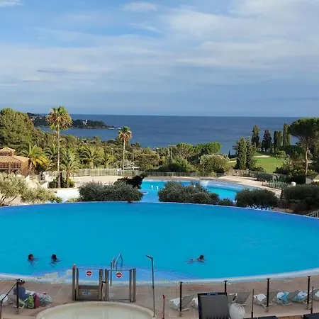 Vue Exceptionnelle Sur La Et Le Cap Esterel * Saint-Raphael (Var)